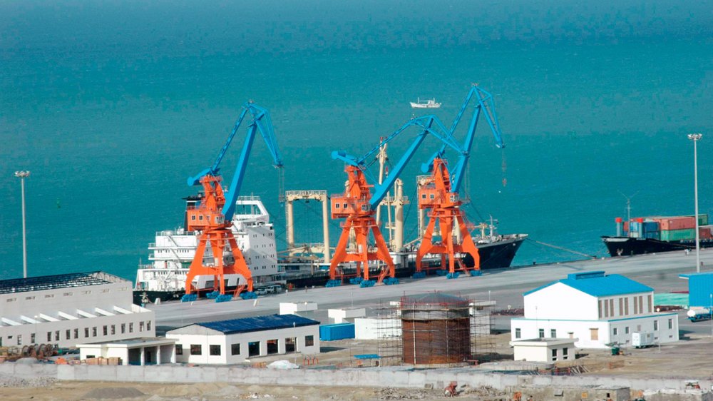 K-P proposes alternative routes for CPEC western alignment